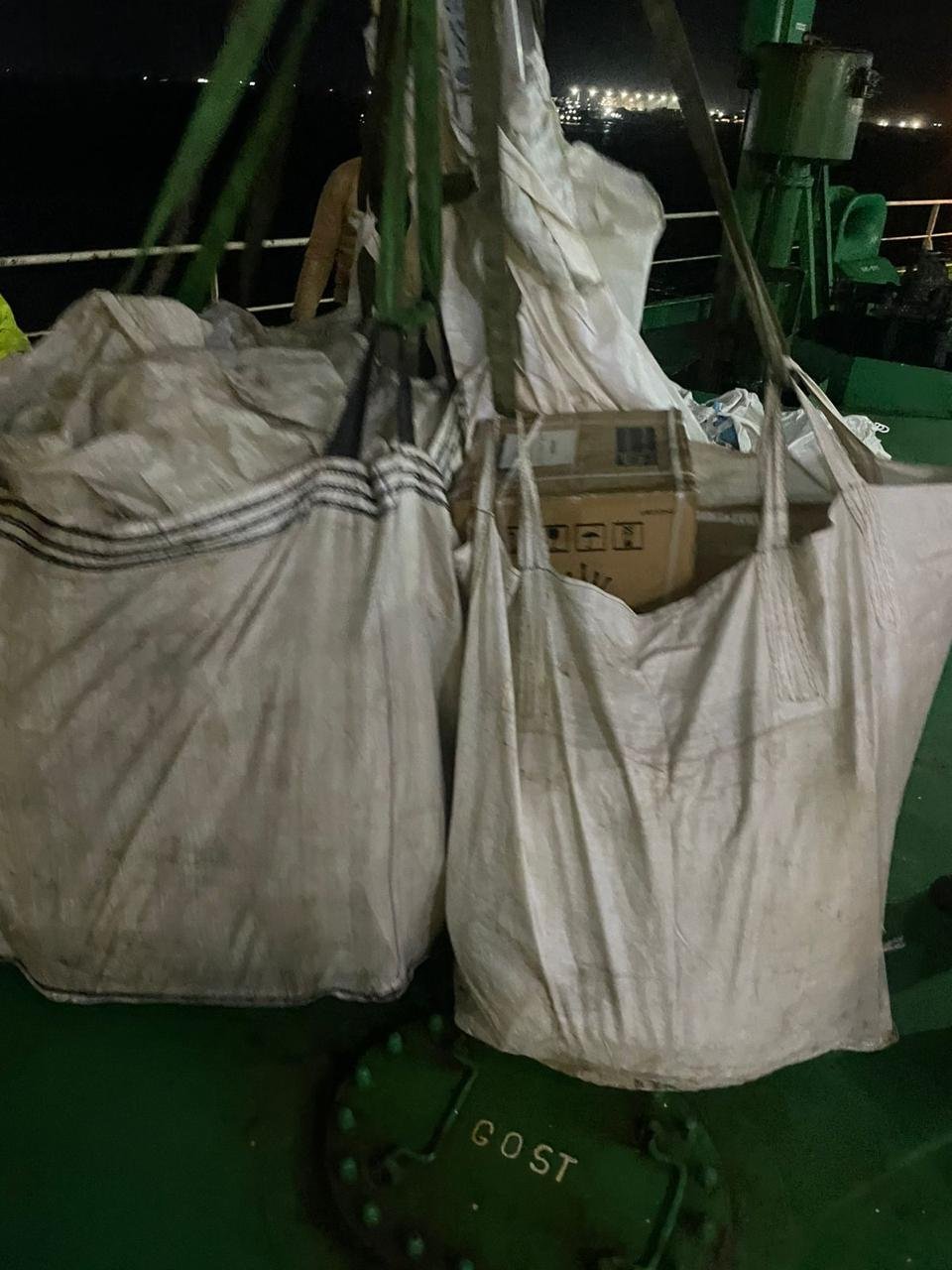Prepared cargo and stores for urgent vessel needs